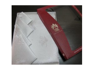 Скатерть -  Beysu Tabe с люрексом
